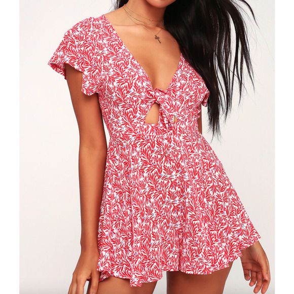 Lulus Romper Small Red Leaf Print Tie Front Flowy Dondi Romantic Vacation Resort - Picture 2 of 14